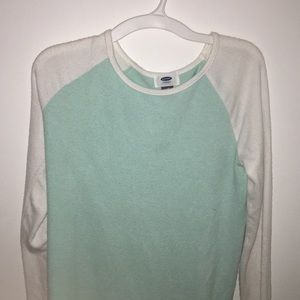 Long-sleeve t-shirt